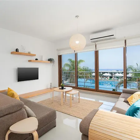 Penthouse With An Amazing View At Sun Valley Apartment Agios Georgios (Girne)