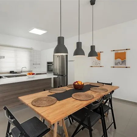 Penthouse With An Amazing View At Sun Valley Agios Georgios (Girne)