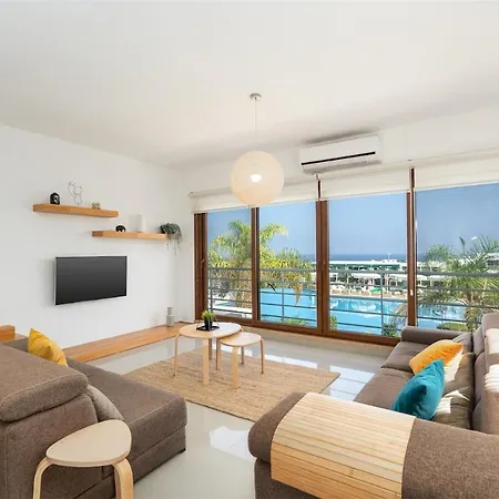 Apartman Penthouse With An Amazing View At Sun Valley Agios Georgios (Girne)